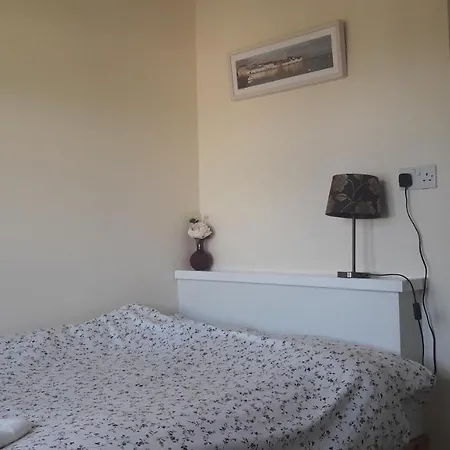 Bed & Breakfast Budget - Knocknacarra, *